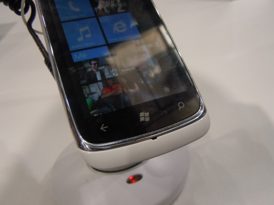 MWC   Lumia 610 Hands On Photos