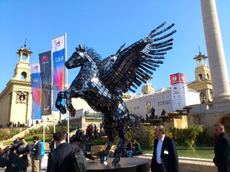 MWC   The flying horse of phones!