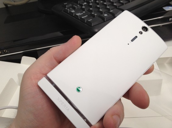 Xperia S Hands on photos and first unboxing
