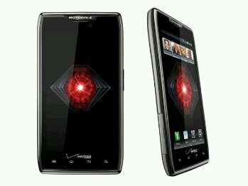 Motorola RAZR Maxx coming to Europe, and you wont have to stay near a charger