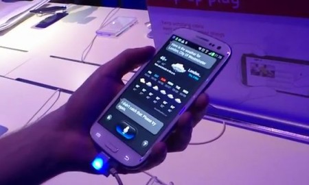 hanfsons3 450x270 Samsung Galaxy SIII – Hands on demo