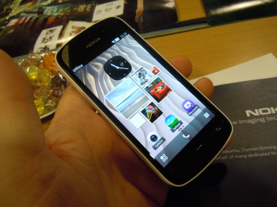 Update   Nokia 808 PureView coming to Orange, but not O2