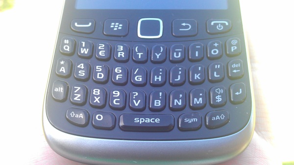 BlackBerry 9320 Review