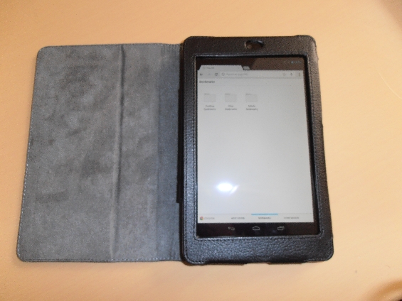 Review   Nexus 7 SD Tabletwear Stand & Type Case