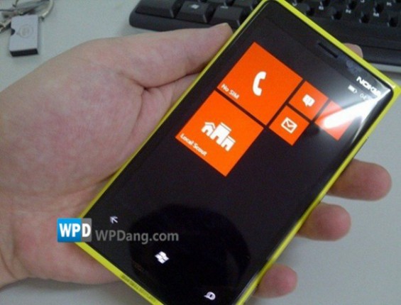 Windows Phone 8 Lumia looks a lot like older devices