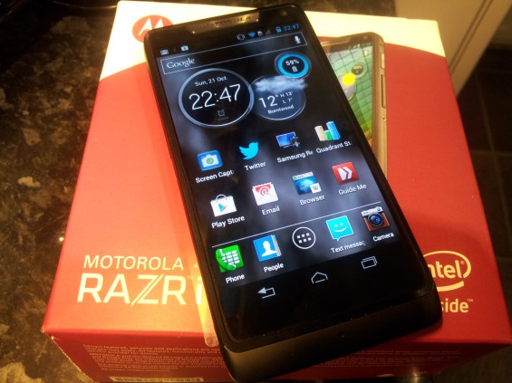 Motorola RAZR i   My review