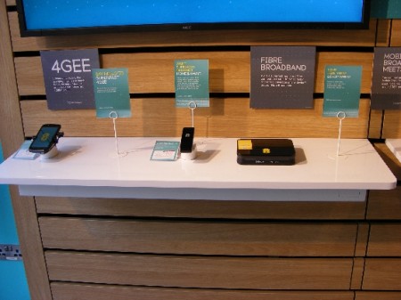 4G & EE   Now Open for business