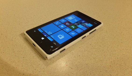 BARGAIN ALERT: Bag a Nokia Lumia 920 for cheap as chips......