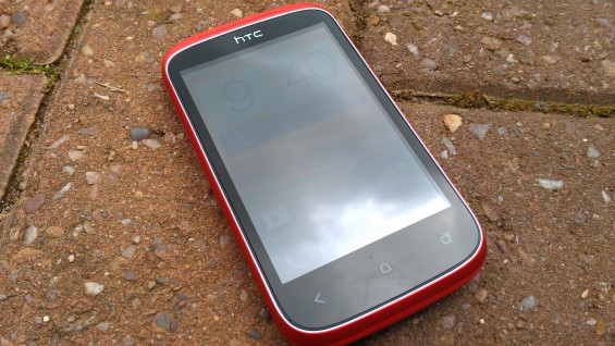 HTC Desire C price dip, possible gift material