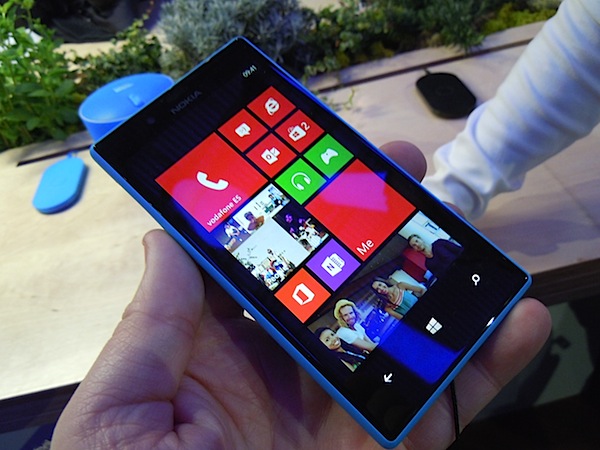 MWC   Hands on with the Lumia 720