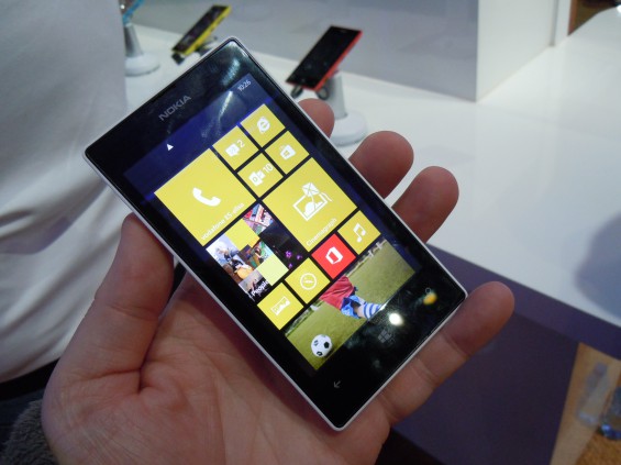 MWC   Nokia Lumia 520 hands on