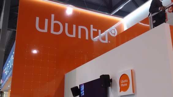 MWC   Ubuntu for phones, a demo