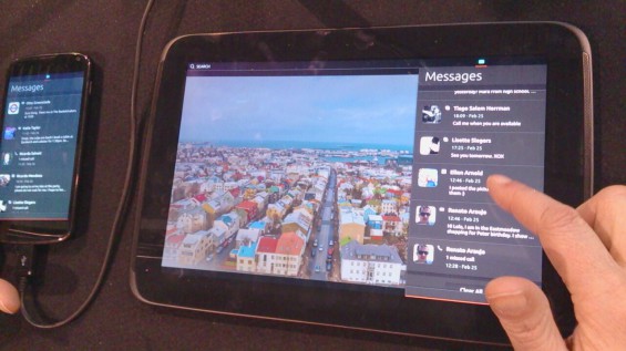 MWC   Ubuntu for phones, a demo