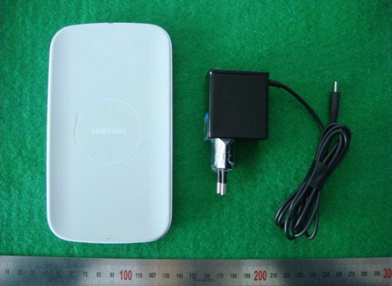 Samsung wireless charger at the FCC