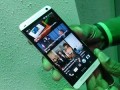 No microSD on the global HTC One due to radio size