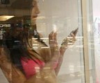 xperia-z-taking-a-shower-09