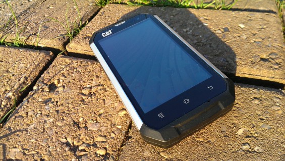 B15 CAT Phone, el smartphone indestructible de Caterpillar