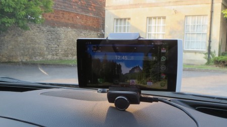 Parrot Minikit Smart Bluetooth car kit   Review