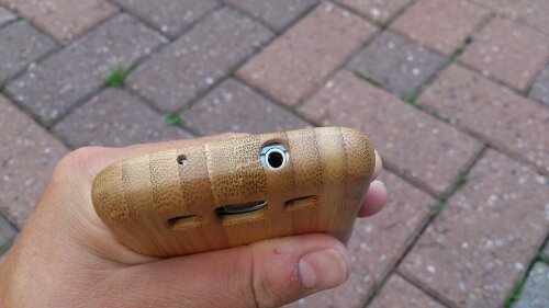 Review   The Snugg real bamboo wooden case