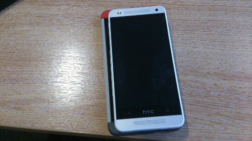 HTC One mini comparison photos