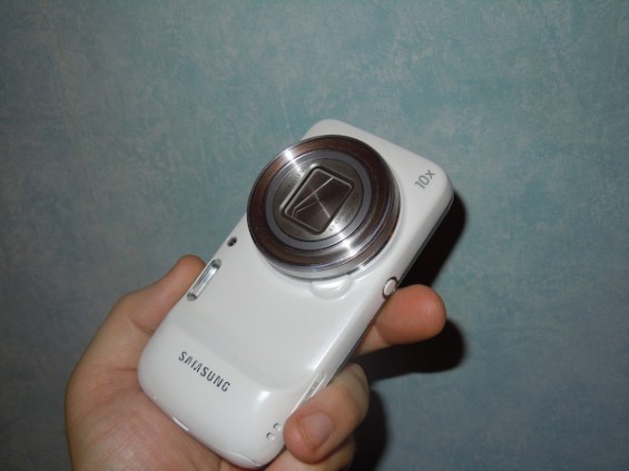 Samsung Galaxy 4 Zoom Review