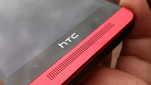 HTC One in Glamour Red   Photo special