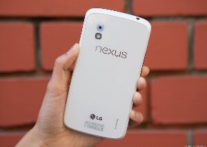 Want a white Nexus 4? No Worries