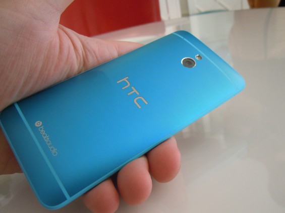 HTC release Blue One and One mini