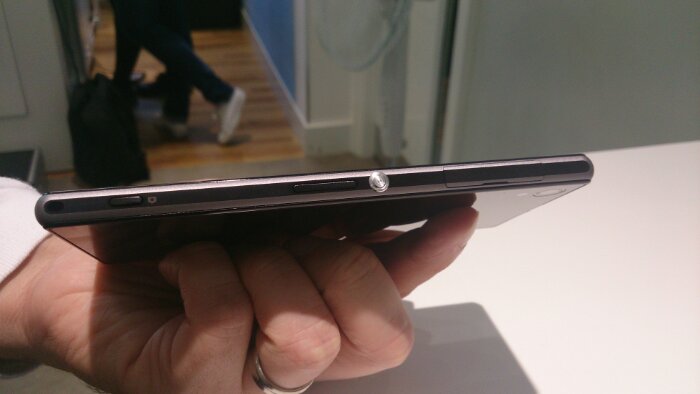 Sony announce the Xperia Z1