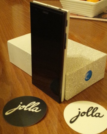 Jolla phone   Initial Impressions