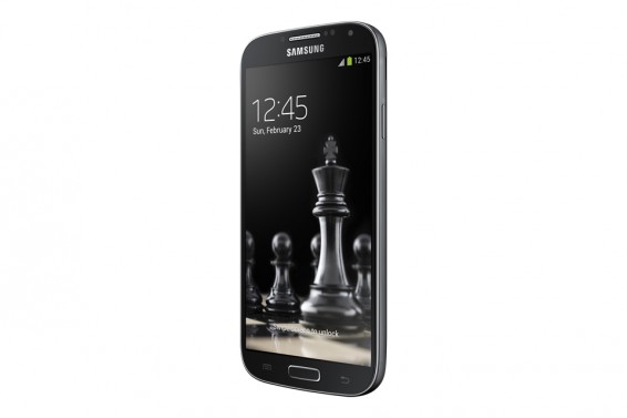 Samsung Galaxy S4 and S4 mini to arrive soon in black