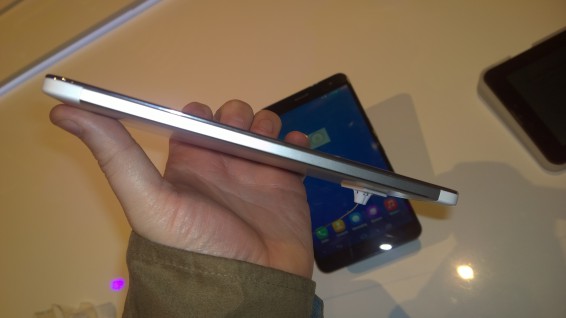 Hands on with the Huawei MediaPad X1