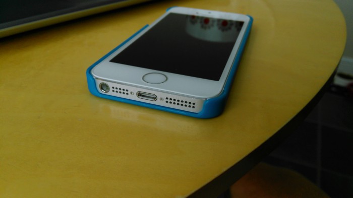 The Snugg iPhone 5 case review