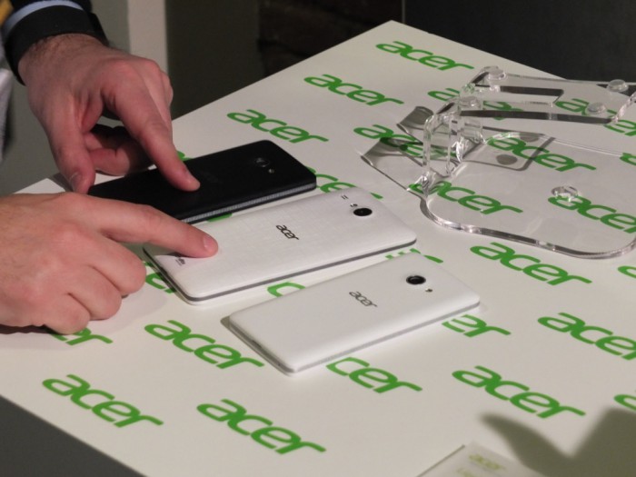 MWC   Hands on with the Acer Liquid M220, Z220, Z520, Jade Z and Leap+ Smartband