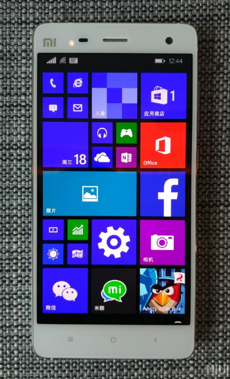 A Microsoft ROM to run Windows 10 on your Android Phone