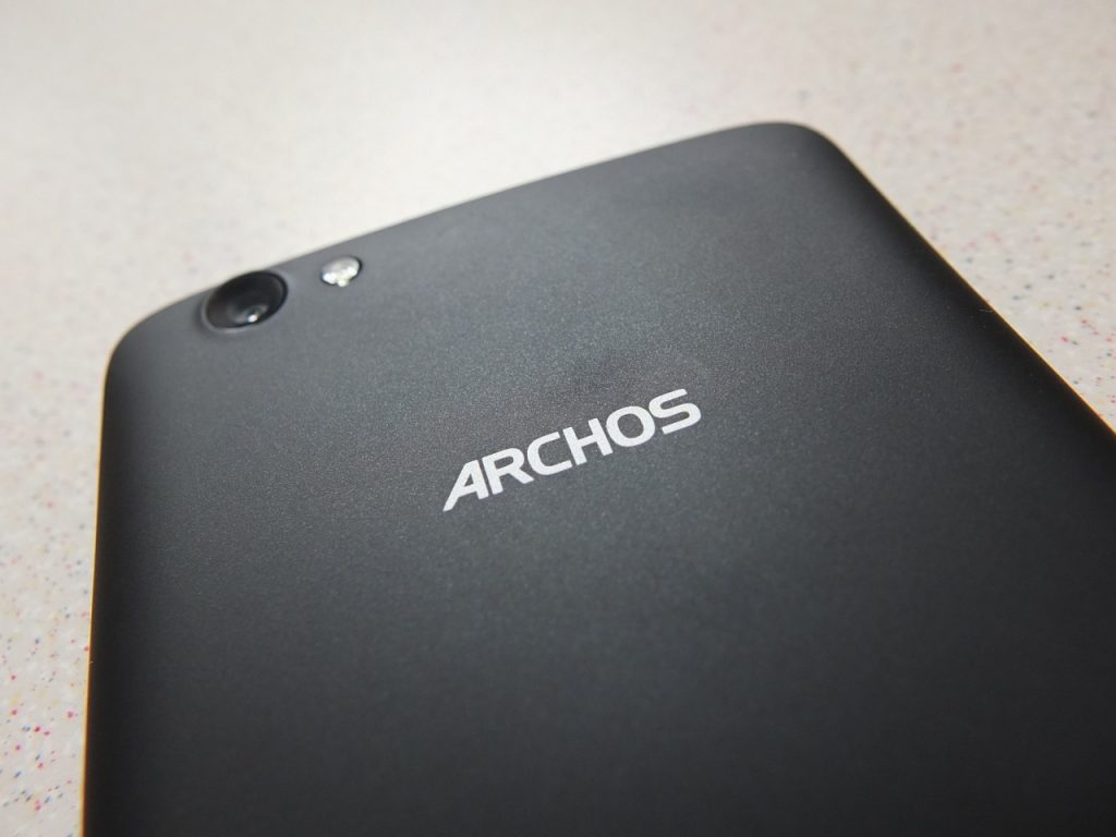 Archos Platinum 52   Review