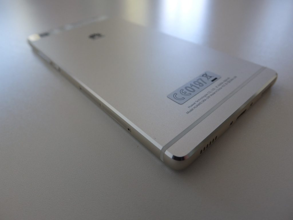 Huawei P8   Review