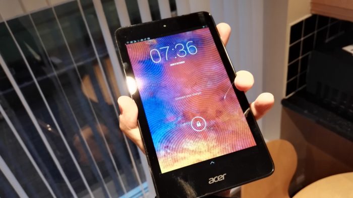 Acer Iconia One 7   Review