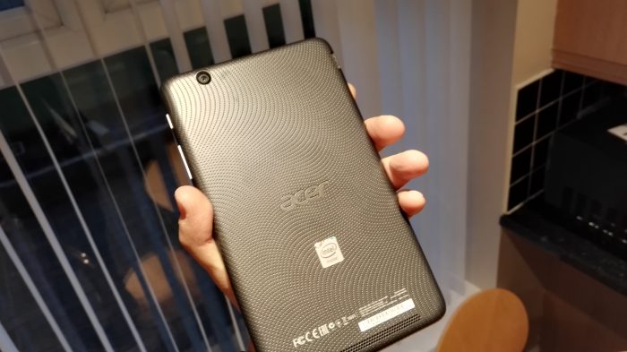 Acer Iconia One 7   Review