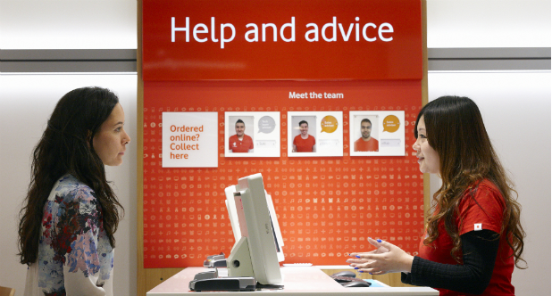 Voda and EE at the bottom customer service scores