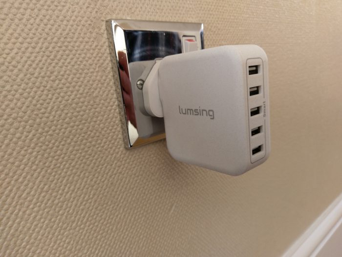 Lumsing 40W 8A 5 Port USB wall charger   Review