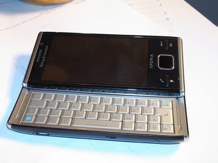 A blast from the past.. a Gionee Flip Phone   MWC Shanghai