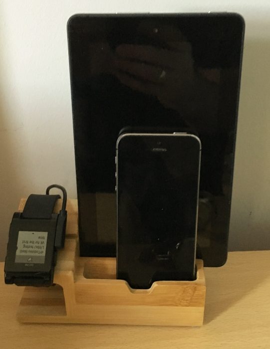 Tidy your Charging Station with the Amir iPhone and Apple Watch Bamboo Charging Stand   review