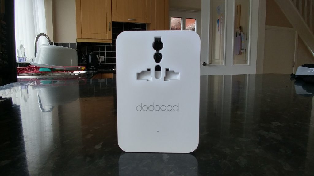 dodocool 4 Port USB Charger with international socket output   Review