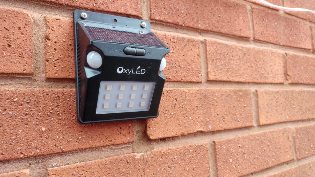 OxyLED SL07 Solar Sensor Light   Review