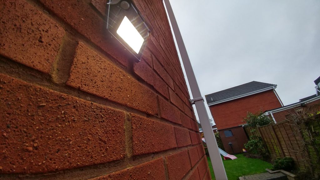 OxyLED SL07 Solar Sensor Light   Review