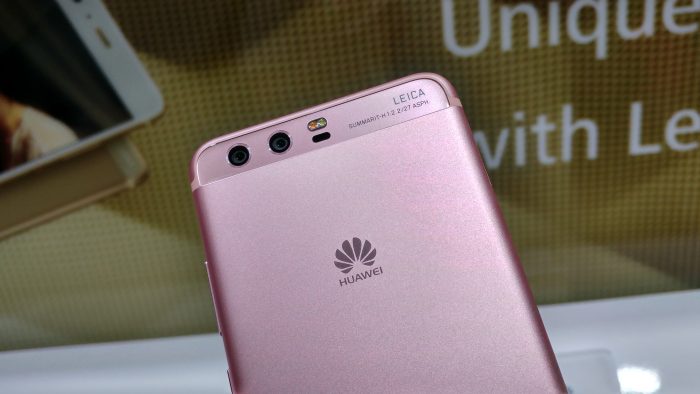 EE offering pre orders on the Huawei P10 lite and P10