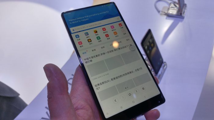 MWC   Oh wow, Im in love! Hands on with the Xiaomi Mi MIX