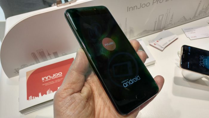 MWC   InnJoo Pro 2 Hands on.