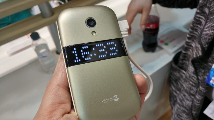 Doro 6050 feature phone now available to buy